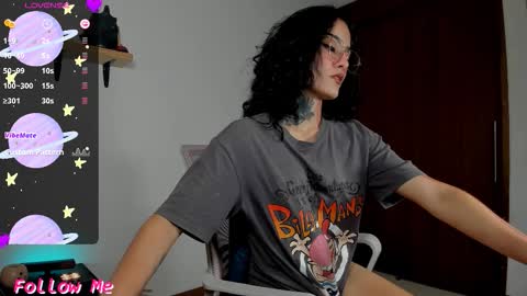 Snapshot of roxyvenom chatting on October 3, 2:30 am roxy online show from October 3, 2:30 am