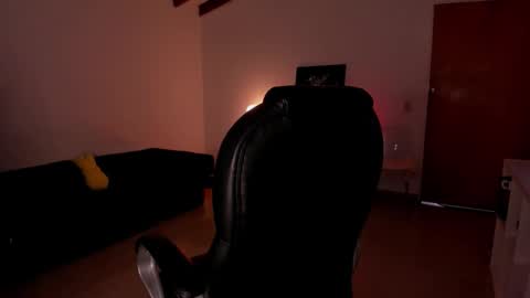 val online show from February 5, 10:36 pm