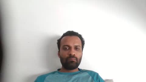 Snapshot of roy018 chatting on March 27, 5:57 am roy018 online show from March 27, 5:57 am