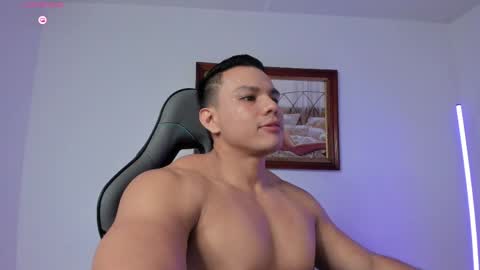Snapshot of roy__constance chatting on May 20, 4:07 am Roy Constance online show from May 20, 4:07 am