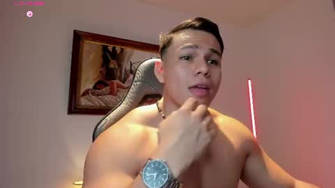 Snapshot of roy__constance chatting on July 26, 3:36 am Roy Constance online show from July 26, 3:36 am