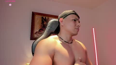 Snapshot of roy__constance chatting on July 26, 7:43 pm Roy Constance online show from July 26, 7:43 pm