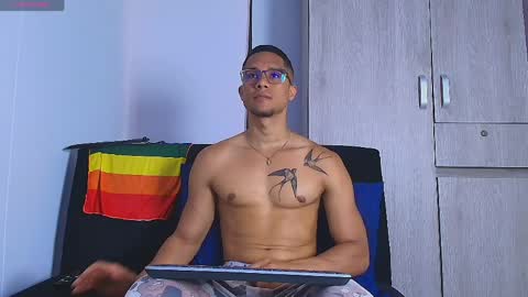 Snapshot of roy_barney chatting on March 28, 6:40 pm ANTONIO online show from March 28, 6:40 pm