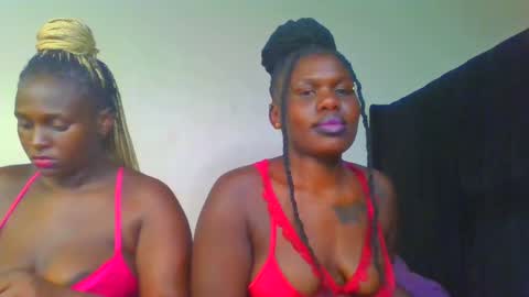 Snapshot of royal_goddes chatting on March 3, 6:55 pm goddes online show from March 3, 6:55 pm