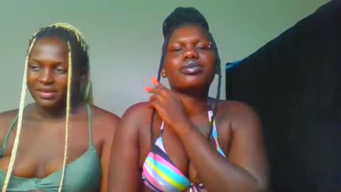 Snapshot of royal_goddes chatting on March 9, 2:39 am goddes online show from March 9, 2:39 am