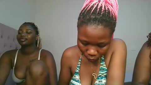 goddes online show from March 7, 11:24 pm