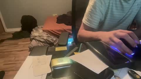 Royalty13m online show from October 22, 9:31 am