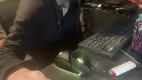 Royalty13m online show from October 25, 3:36 am