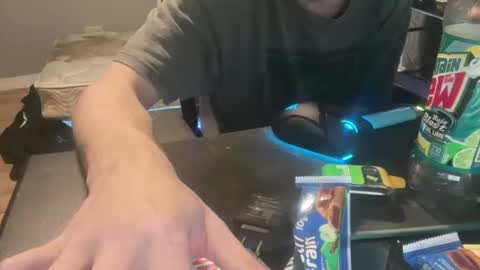 Royalty13m online show from November 17, 3:29 pm