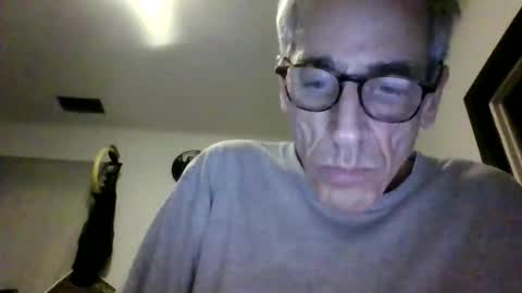 Snapshot of royboy2561 chatting on June 9, 5:52 am Roy Murrin online show from June 9, 5:52 am