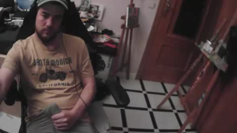 royer04 online show from October 19, 11:27 pm