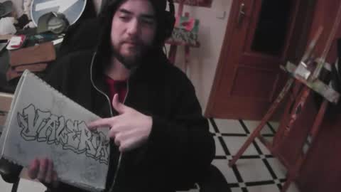 royer04 online show from November 25, 1:49 am