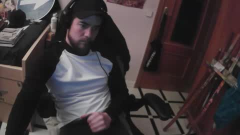 royer04 online show from December 19, 4:25 pm