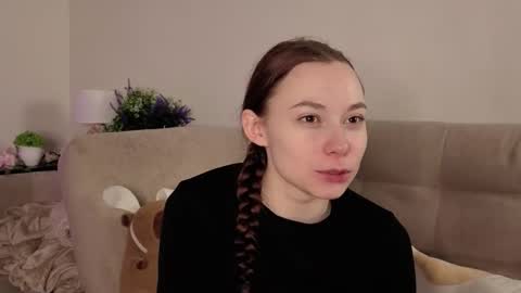 Snapshot of roygeers chatting on February 26, 9:25 pm Alice online show from February 26, 9:25 pm