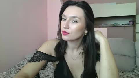 Snapshot of roza05x chatting on September 17, 9:33 am Roza05x online show from September 17, 9:33 am