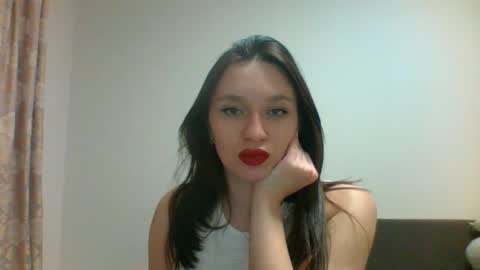 Snapshot of roza05x chatting on March 28, 5:34 pm Roza05x online show from March 28, 5:34 pm