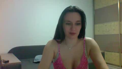 Snapshot of roza05x chatting on April 7, 8:31 pm Roza05x online show from April 7, 8:31 pm