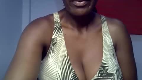 Snapshot of rozie34 chatting on March 3, 6:58 pm rozie34 online show from March 3, 6:58 pm