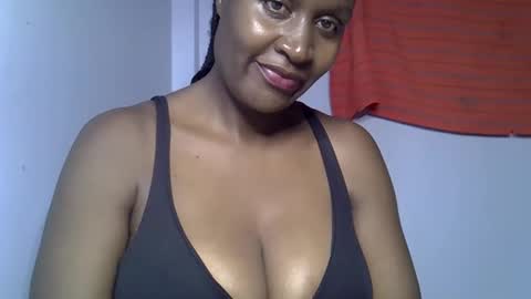 Snapshot of rozie34 chatting on March 6, 10:17 pm rozie34 online show from March 6, 10:17 pm