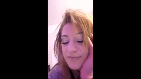 Snapshot of rraineonme chatting on March 13, 5:25 am rraineonme online show from March 13, 5:25 am