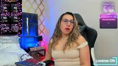 Snapshot of rubby_taylor chatting on February 25, 6:31 pm RubbyTaylor online show from February 25, 6:31 pm