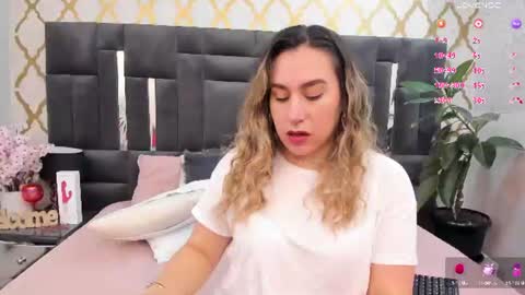 RubbyTaylor online show from July 18, 12:09 pm