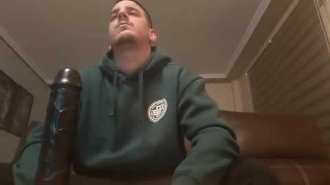 Snapshot of rubenadell chatting on March 11, 3:26 am Dechill22 online show from March 11, 3:26 am