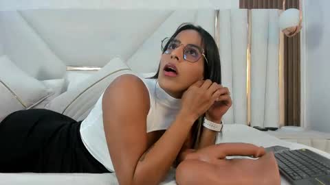 rubi  online show from September 11, 1:11 pm