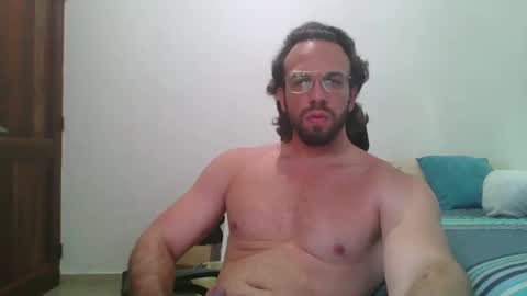 Snapshot of rubio121 chatting on February 3, 3:06 pm rubio121 online show from February 3, 3:06 pm