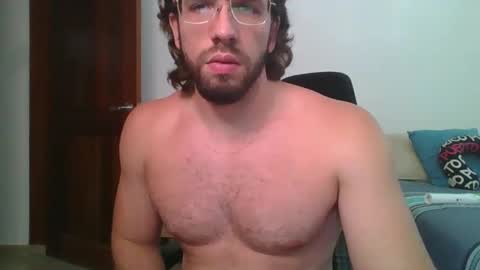 Snapshot of rubio121 chatting on February 18, 4:16 pm rubio121 online show from February 18, 4:16 pm