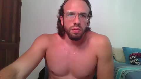 Snapshot of rubio121 chatting on March 3, 3:20 pm rubio121 online show from March 3, 3:20 pm