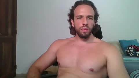 Snapshot of rubio121 chatting on March 6, 2:18 pm rubio121 online show from March 6, 2:18 pm