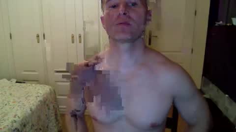 Snapshot of rubioiberico10 chatting on December 25, 2:46 am Fabio online show from December 25, 2:46 am