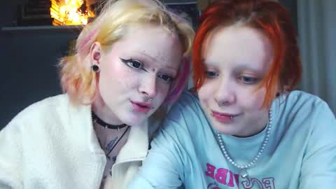 Snapshot of rubireyn chatting on December 5, 10:35 am Rubi online show from December 5, 10:35 am