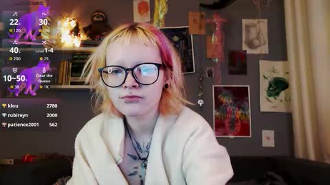 Snapshot of rubireyn chatting on December 15, 10:03 pm Rubi online show from December 15, 10:03 pm