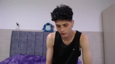 Snapshot of ruby__redd chatting on January 9, 10:22 pm Ruby and Vanie online show from January 9, 10:22 pm