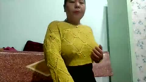 ruby_chann online show from February 2, 11:03 pm