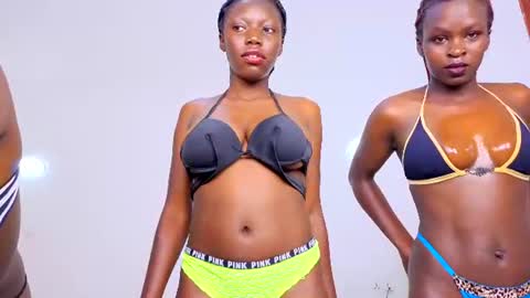 ruby_eva90 online show from July 10, 3:44 am