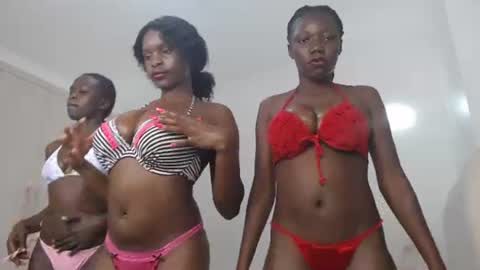 ruby_eva90 online show from July 25, 3:59 am