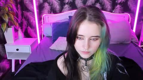 Snapshot of ruby_myst chatting on March 5, 9:22 pm Ilona online show from March 5, 9:22 pm