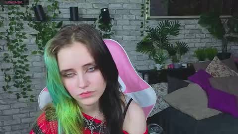 Snapshot of ruby_myst chatting on March 6, 9:11 pm Ilona online show from March 6, 9:11 pm