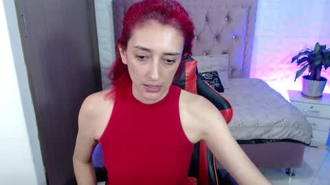 ruby_your_milf online show from January 16, 12:12 am