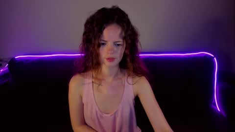 Snapshot of rubyattwood chatting on April 18, 1:20 am rubyattwood online show from April 18, 1:20 am