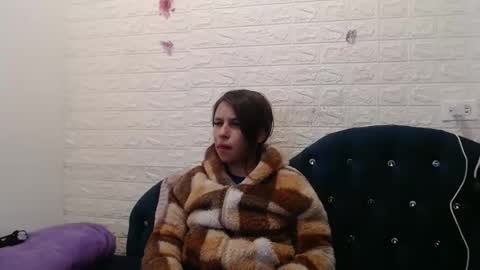 rubyemerald_ online show from December 20, 2:19 am