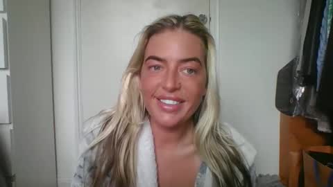 rubyredxxxoxxx online show from January 4, 10:05 am