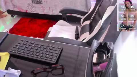 Snapshot of rubystrome chatting on February 22, 7:01 pm Ruby online show from February 22, 7:01 pm