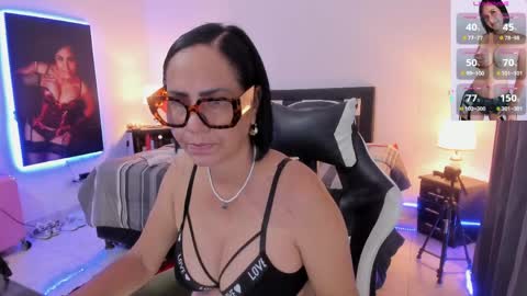 Snapshot of rubystrome chatting on April 4, 6:33 am Ruby online show from April 4, 6:33 am