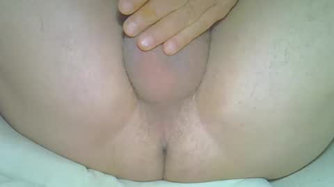 Snapshot of rudisuzzy chatting on February 9, 2:40 pm rudisuzzy 1 online show from February 9, 2:40 pm