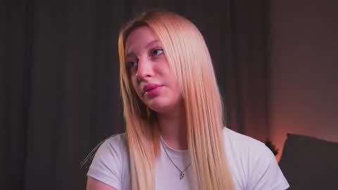 Mila online show from October 2, 3:08 pm