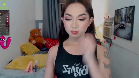 its me Sabel online show from December 3, 8:38 am